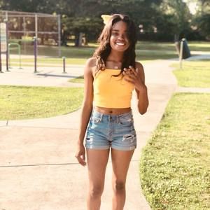 Meet your Posher, Destinie